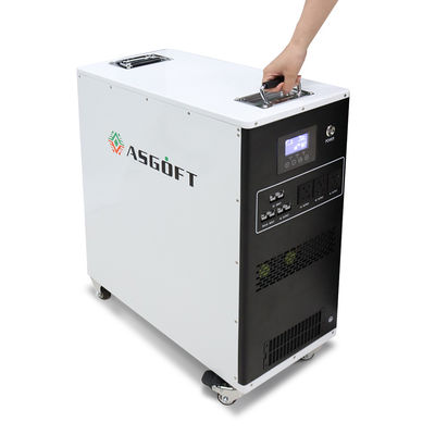 Tous dans un remisage des batteries portatif avec 220Ah la batterie de la tension MPPT de la capacité 25.6V avec les roues et la poignée verrouillables